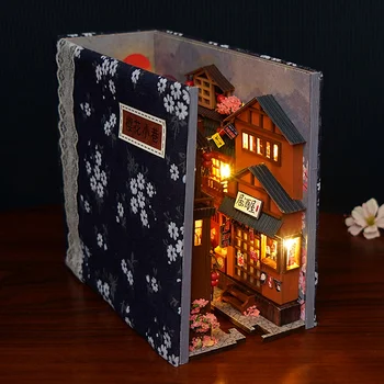 DIY Lesene Japonski Trgovina Knjižni Kotiček Polico Vstavite Kompleti Miniaturni Lutke s Pohištvom Češnje Cvetovi Bookends Igrače Darila